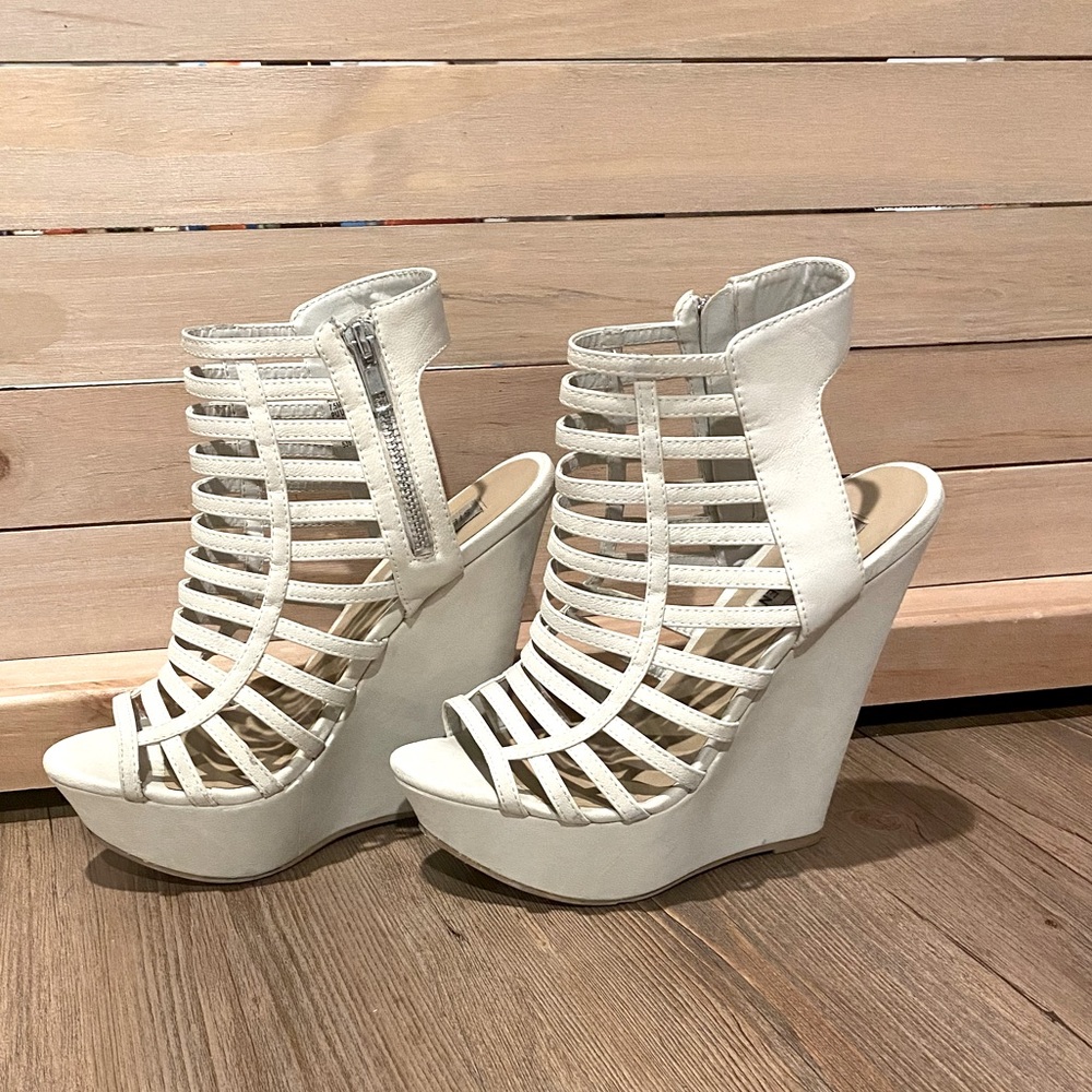 Steve Madden White Strappy Wedge Sandals